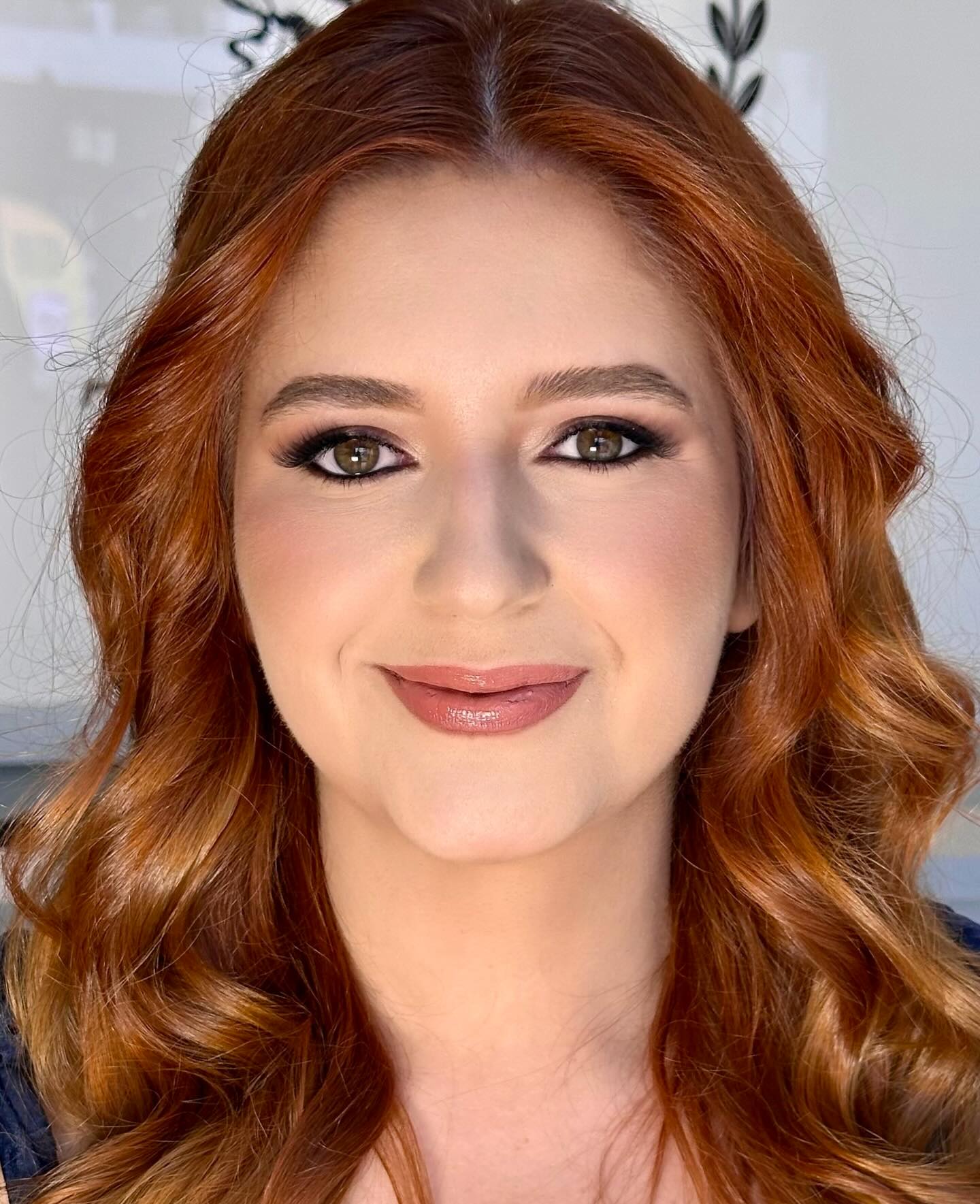 Produção de beleza em cabelo ruivo